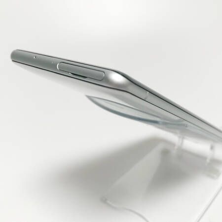 �ڸ�����ʡ�Xperia XZ3 �ۥ磻�ȥ���С� �������ڥꥢ SOV39