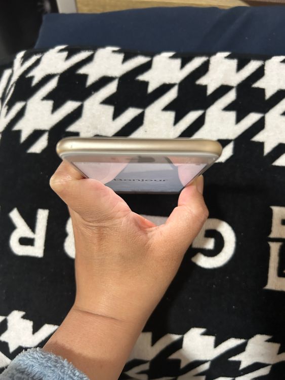 iPhone7 128GB ������� SIM�ե꡼�ڥ�ե����ӥå����ʡۡ�̤�����ʡ�