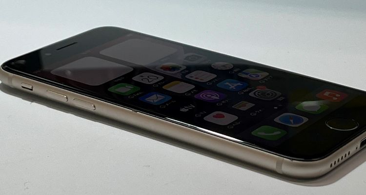 iPhoneSE3 64GB 饤ȡХåƥ꡼79%