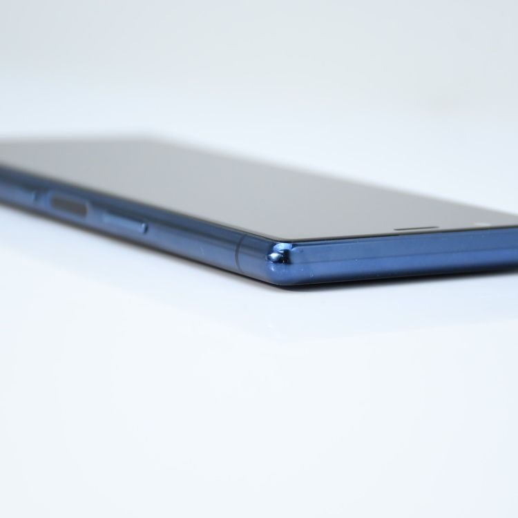 �ڱվ����ʡ�Softbank SIM�ե꡼ Xperia 5 901SO �֥롼