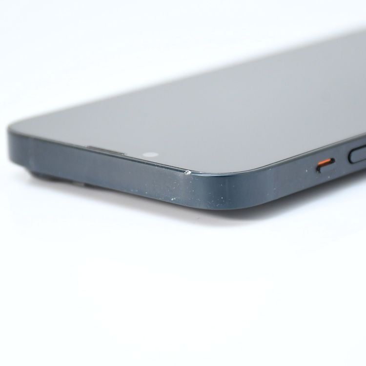�ڱվ����ʡ������Хåƥ꡼��������86%��SIM�ե꡼ iPhone14 128GB �ߥåɥʥ���