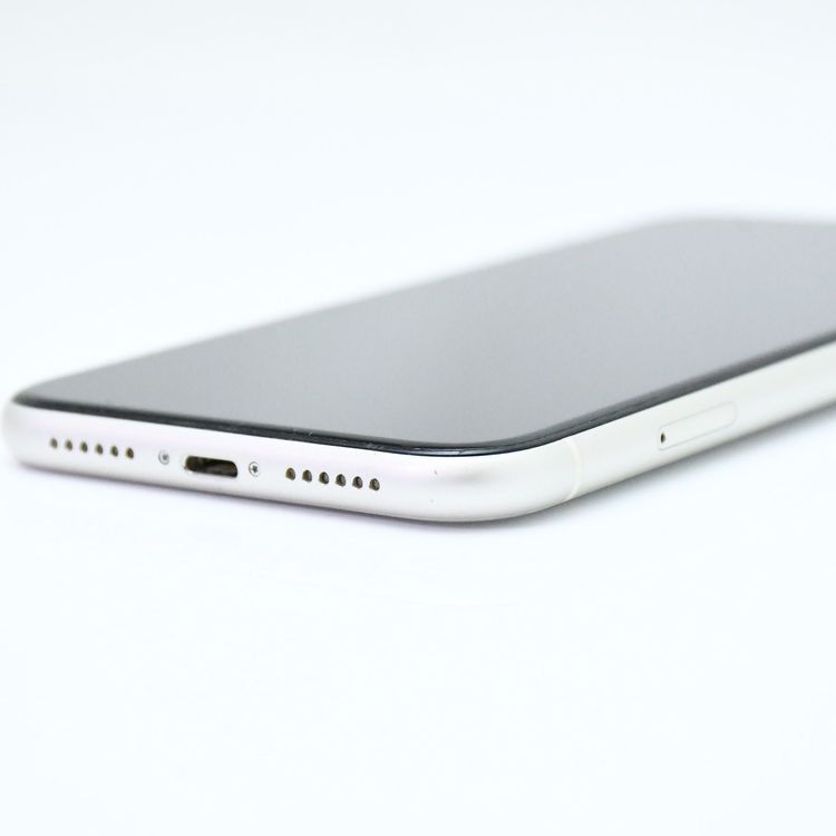 docomo SIMե꡼ iPhone11 64GB ۥ磻