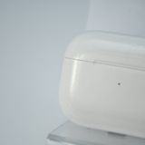 AirPods Pro ��2���� MagSafe���ť�����(USB-C)�դ� A3047