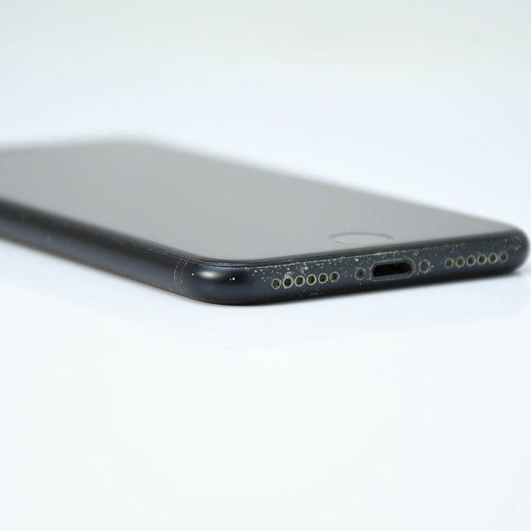 �ڱվ����ʡ�au SIM�ե꡼ iPhone SE �裲���� 64GB �֥�å�