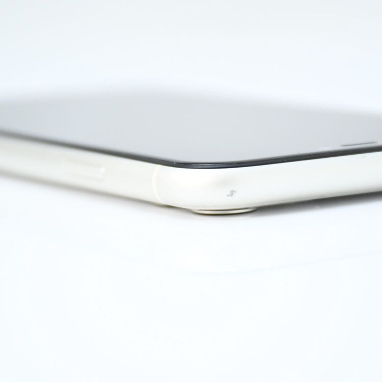 ��ư��ġ�����100 %���վ����ʡ� SIM�ե꡼ iPhone11 64GB �ۥ磻��