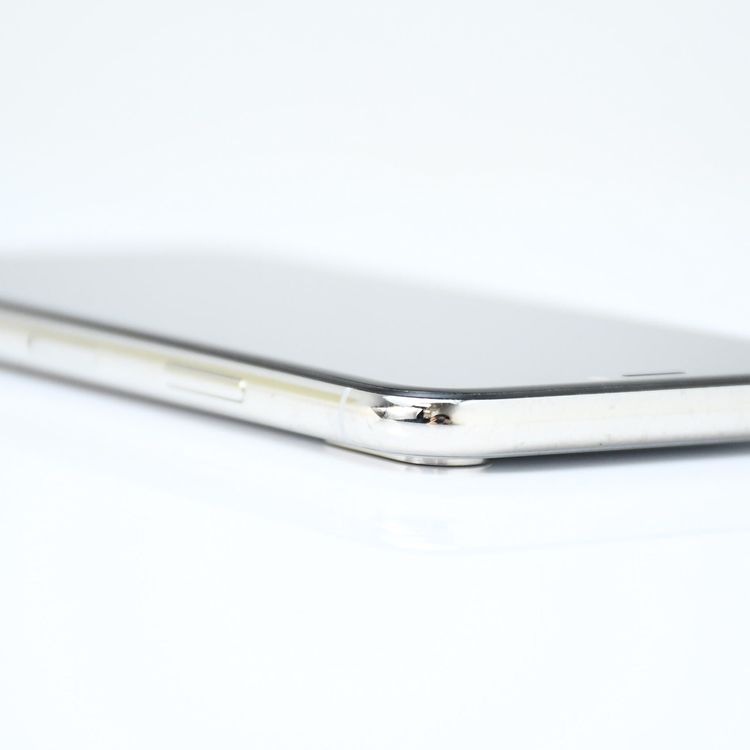 �ڱվ����ʡ������Хåƥ꡼83��� SIM�ե꡼ iPhone X 256GB ����С�