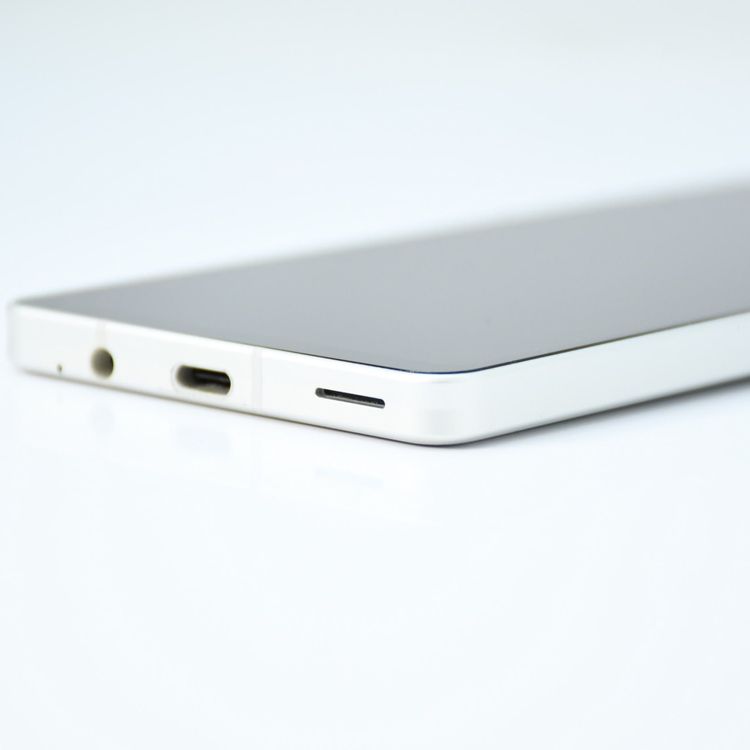 �ڱվ����ʡ������ɹ���au SIM�ե꡼ AQUOS sense6 SHG05 ����С�