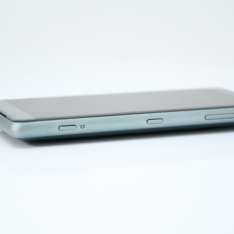 �ڱվ����ʡ�SIM�ե꡼ docomo Xperia XZ2 Compact SO-05K