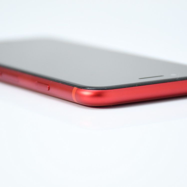 ʡХåƥ꡼87%SIMե꡼ iPhone SE 2 64GB å