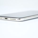 �ڱվ����ʡ�ư��ġ�����100 %��SIM�ե꡼ iPhone XS Max 256GB ����С�