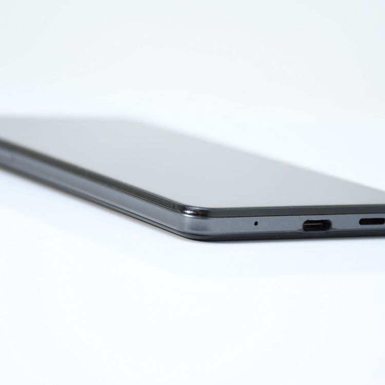 �ڱվ����ʡ�Softbank SIM�ե꡼ AQUOS zero5G basic A002SH