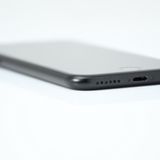 �����ʡ�au SIM�ե꡼ iPhone SE �裲���� 64GB �֥�å�