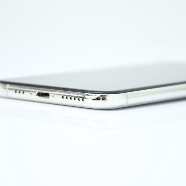 �����ʡ������Хåƥ꡼81���docomo SIM�ե꡼ iPhone XS 256GB ����С�