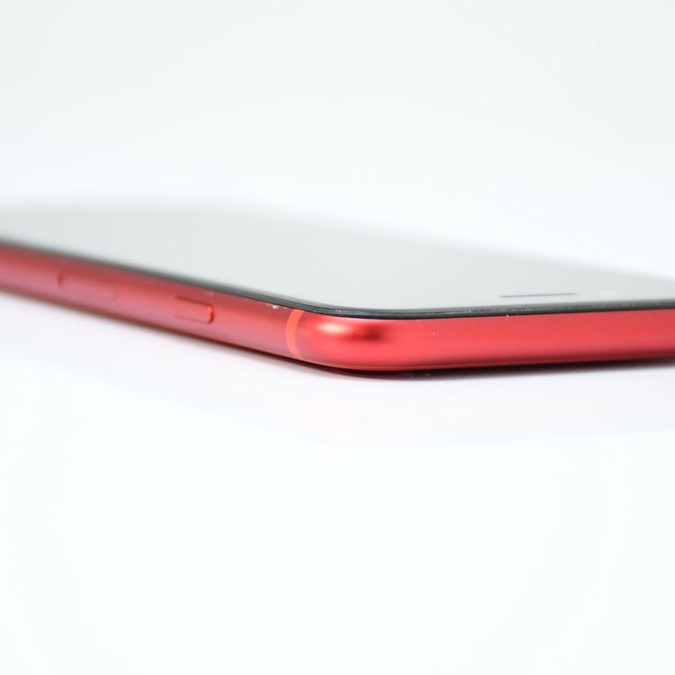 ��ư��ġ�����100 %�����ʡ�docomo SIM�ե꡼ iPhone SE�裲���� 64GB