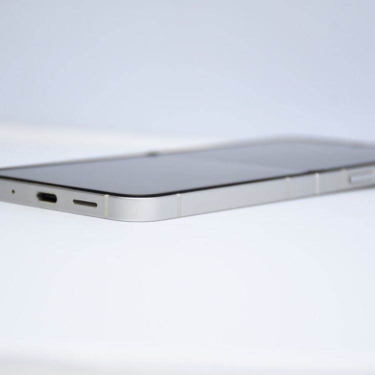 �������ɹ���Galaxy Z Flip6 256GB �ۥ磻��