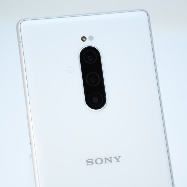 �����ʡ������ɹ���au SIM�ե꡼ Xperia 1 SOV40 �ۥ磻��