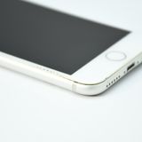 �����̳���ư���ǽ������󥯡�SIM�ե꡼ iPhone8 64GB ����С�