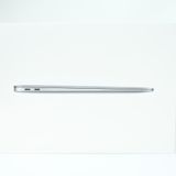 �ڥХåƥ꡼����92%��MacBook Air13����� M1 8GB/512GB MGN73J/A