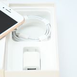 �����ʡ���°�ʴ�����SIM�ե꡼ iPhone8 64GB �������