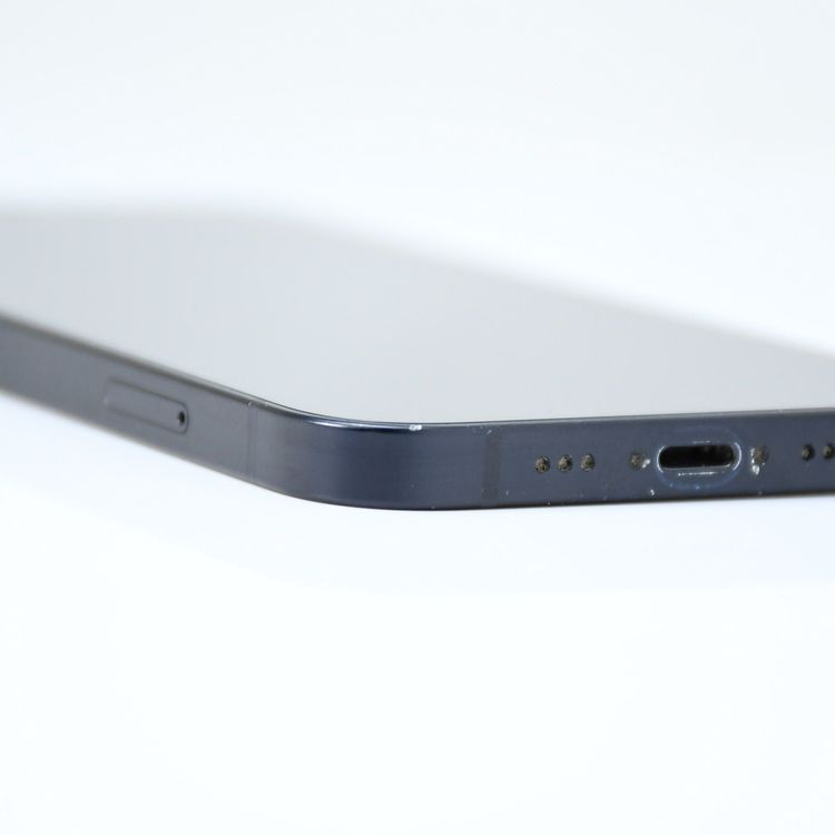 �ڱվ����ʡ�docommo SIM�ե꡼ iPhone 12 64GB �֥�å�