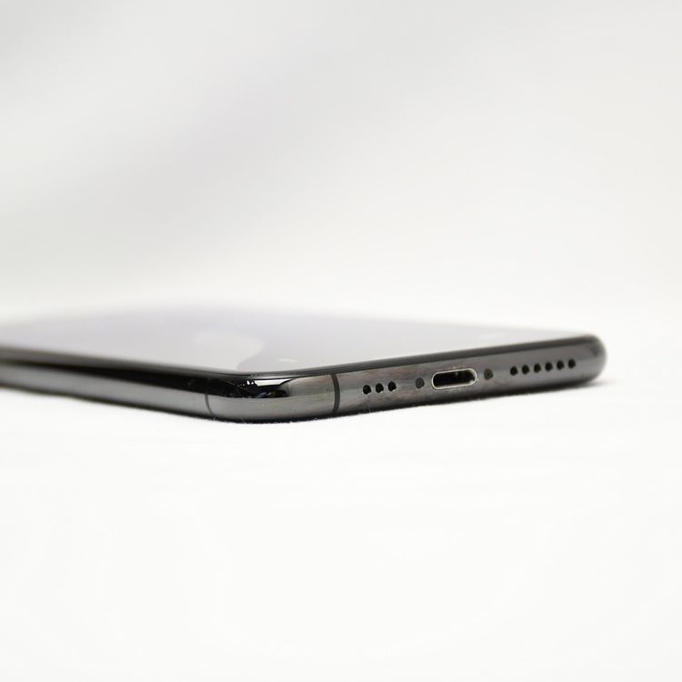 �ڱվ����ʡ�docomo SIM�ե꡼ iPhone XS 256GB ���ڡ������쥤