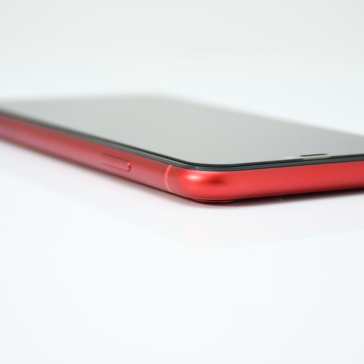 docomo SIM�ե꡼ iPhone11 64GB ��å�