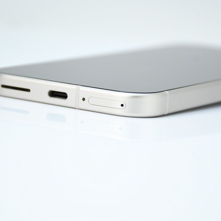 �ڿ���Ʊ�͡�SIM�ե꡼ docomo Google Pixel 9 �ݡ������