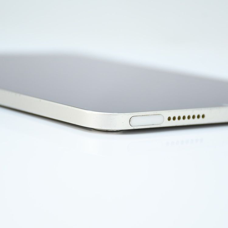 �ڥХåƥ꡼�������� 85���iPad mini ��6���� Wi-Fi��ǥ� 64GB �������饤��