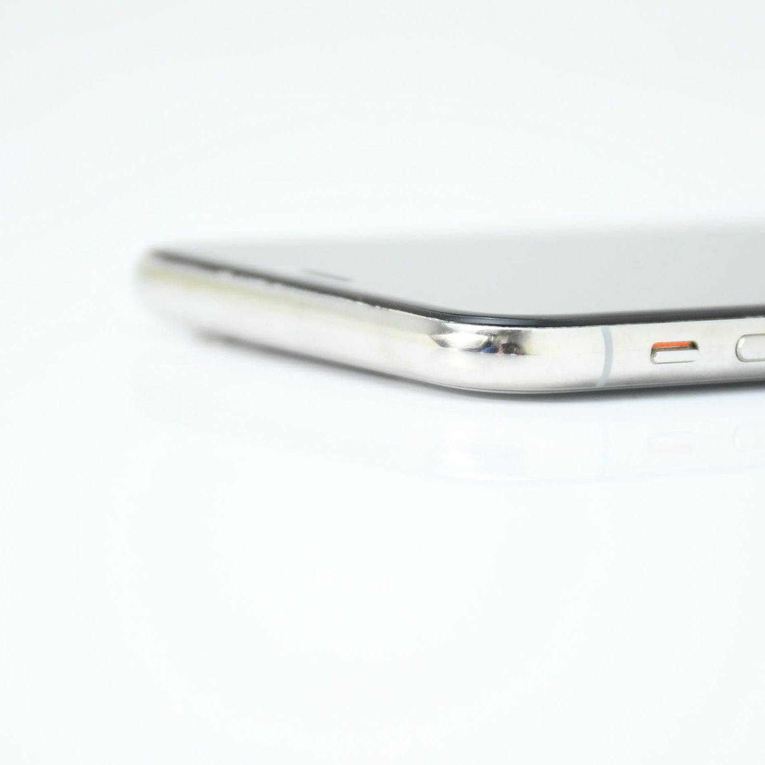 ムスビー｜【美品＊バッテリー最大容量100％】SIMフリー iPhone X 64GB 