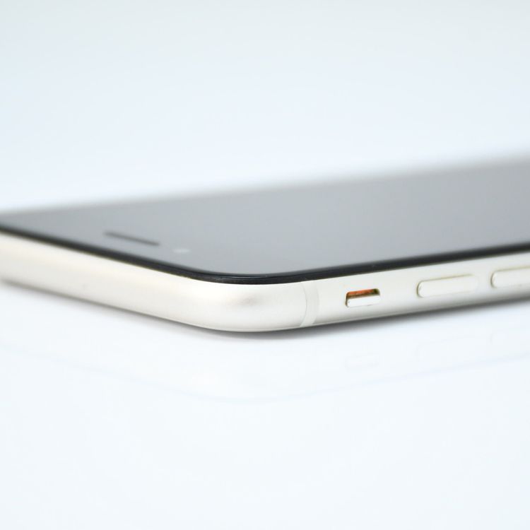 ڱվʡưġ100 %au SIMե꡼ iPhoneSE 裳 64GB