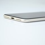 ʡưġ100 % SIMե꡼ iPhoneSE 裳 64GB 饤