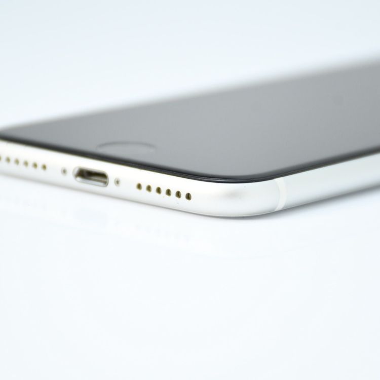 au SIMե꡼ iPhone SE 裲 128GB ۥ磻