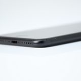 ưġ100 %docomo SIMե꡼ iPhone SE 裲 128GB