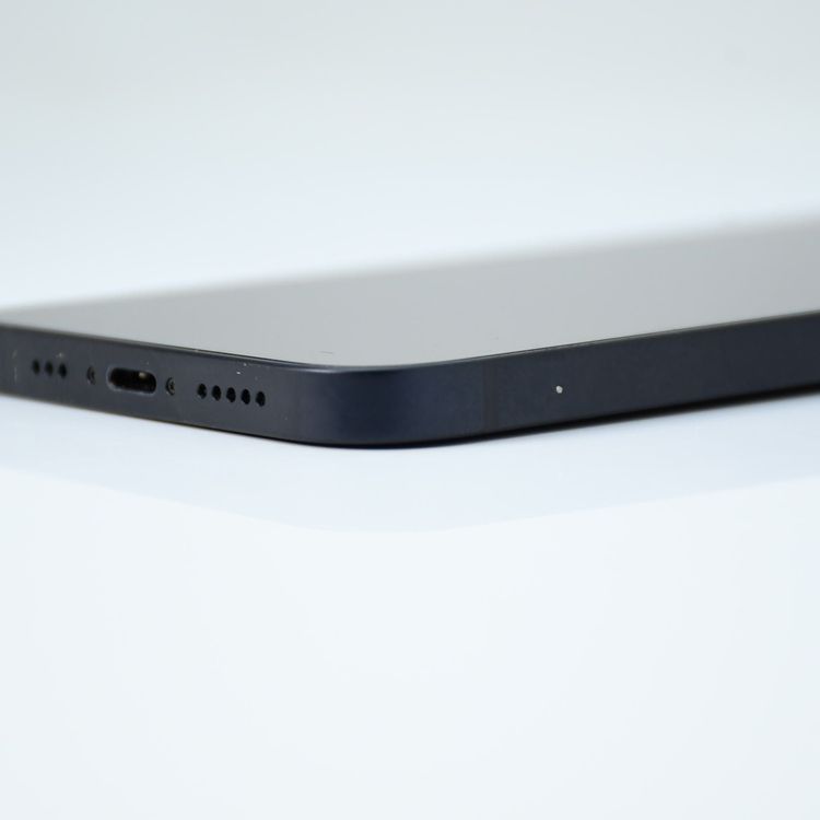 ڽХåƥ꡼89docomo SIMե꡼ iPhone12 64GB ֥å