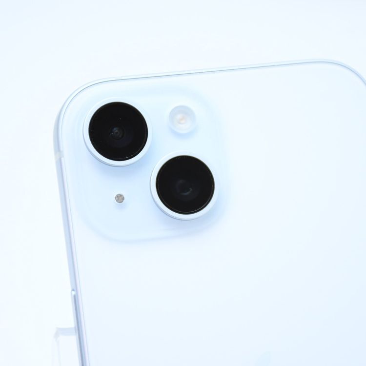 【純正バッテリー100%*充放電回数8回】SIMフリー iPhone15 128GB ブルー