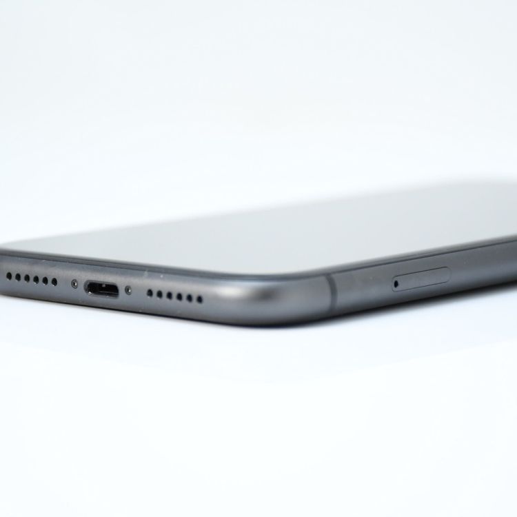 �ڱվ����ʡ�SIM�ե꡼ iPhone11 64GB �֥�å�