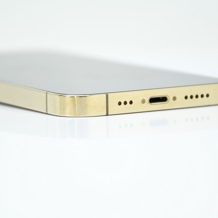 �����ʡ�docomo SIM�ե꡼iPhone13 Pro 256GB �������