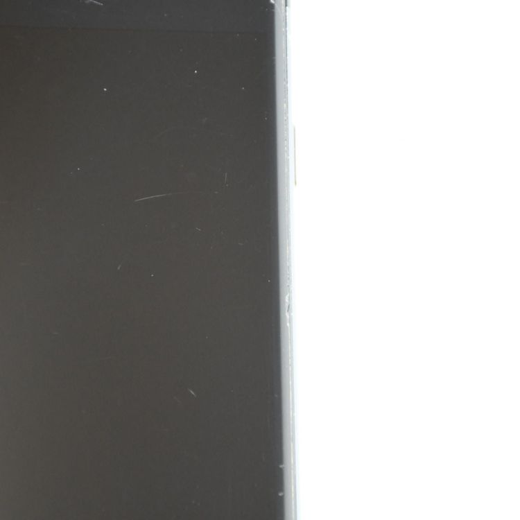 ��ư���ǽ��au SIM�ե꡼ iPhone8 Plus 64GB ���ڡ������쥤