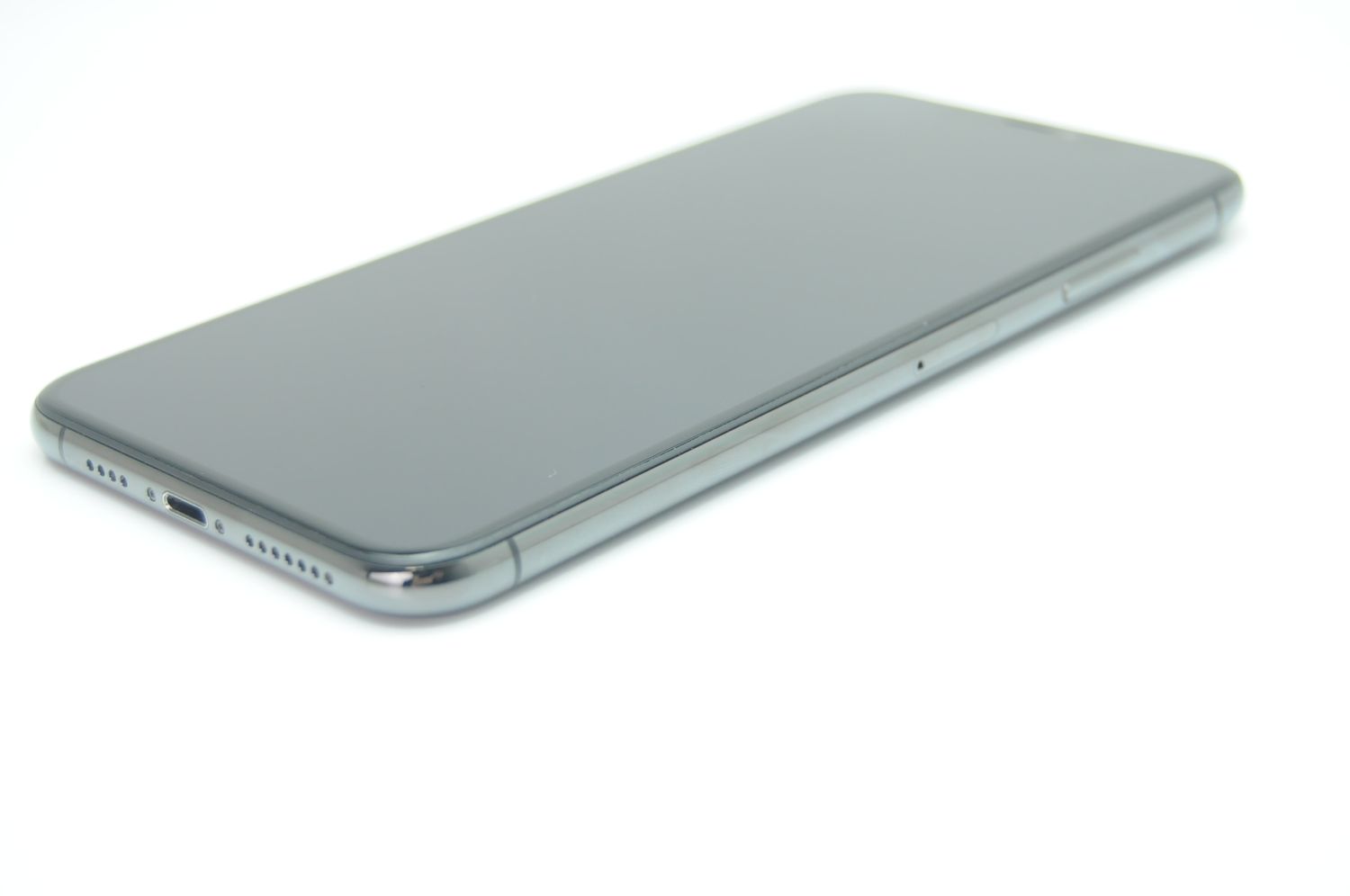 ムスビー｜美品＊SIMフリー docomo iPhoneXS MAX 256GB スペースグレー