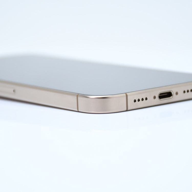 ڶ˾ʡSIMե꡼ iPhone16 Pro Max 512GB ǥȥ˥