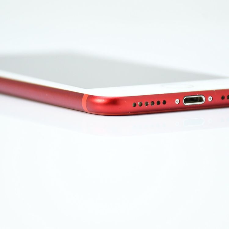 �ڱվ����ʡ� docomo SIM�ե꡼ iPhone 7 128GB ��å�