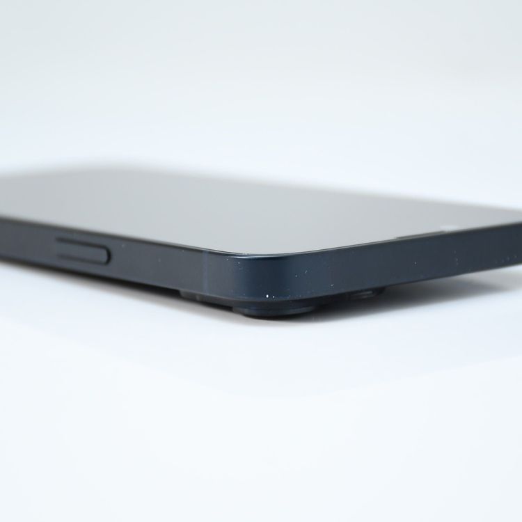 ڽХåƥ꡼ 82docomo SIMե꡼ iPhone14 128GB