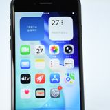 SIM�ե꡼ iPhone SE �裲���� 128GB �֥�å�