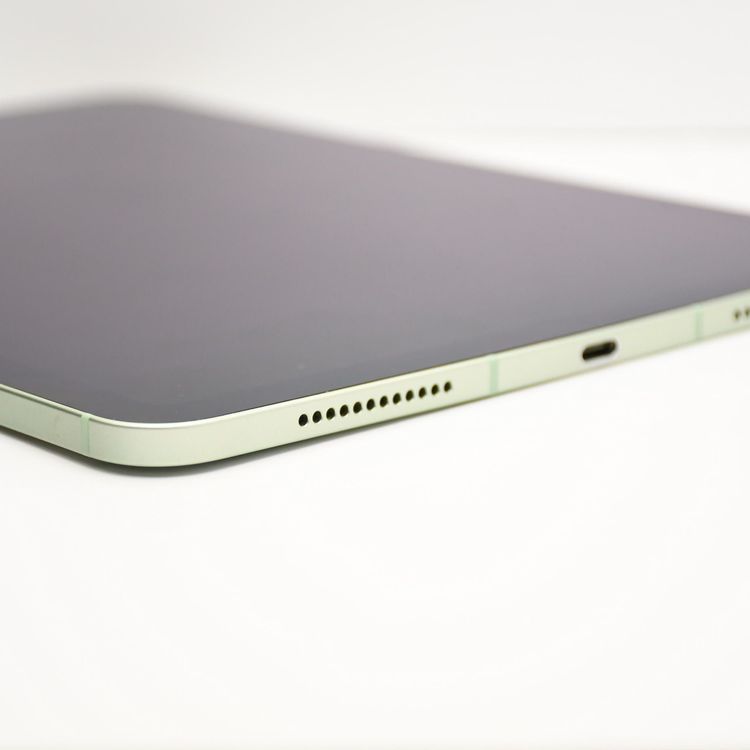 �ڱվ����ʡ�docomo SIM�ե꡼iPad Air ��4���� 64GB ���꡼��