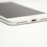 �ڥХåƥ꡼��������86%��SIM�ե꡼ iPhone7 Plus 128GB ����С�