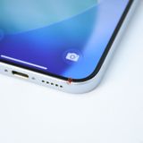 �ڽ����Хåƥ꡼82���docomo SIM�ե꡼ iPhone15 256GB �֥롼