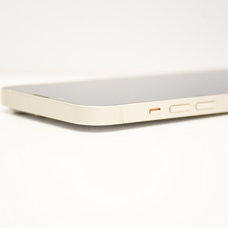 �����̳���ư���ǽ��docomo SIM�ե꡼ iPhone13 128GB �������饤��
