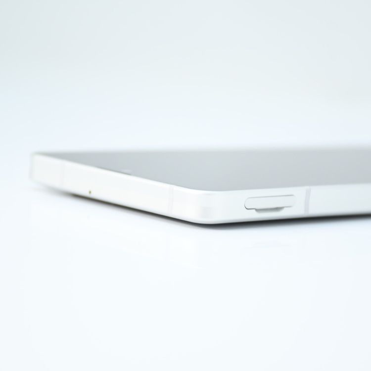 �ڱվ����ʡ������ɹ���au SIM�ե꡼ AQUOS sense6 SHG05 ����С�