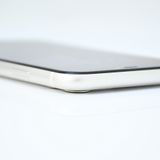 ��ư��ġ�����100 %���վ����ʡ� docomo SIM�ե꡼ iPhone11 64GB�ۥ磻��