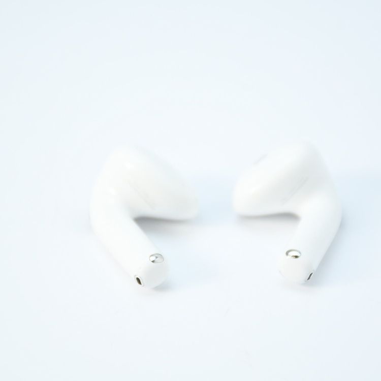 AirPods ��4���� A3055 �����ƥ��֥Υ�������󥻥�����